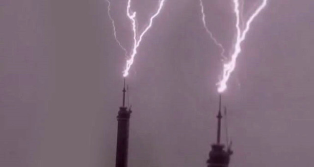 Çamlıca'daki Yeni Tv Kulesine Yıldırım Düşmüştü! Görüntüler Ortaya Çıktı
