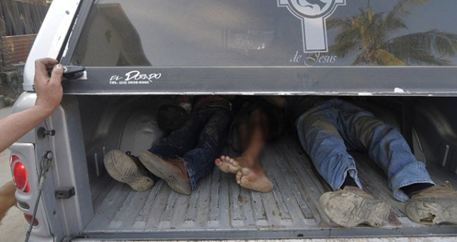 Meksika'da Uyuşturucu Çetesi 8 Kişiyi Öldürüp Cesetlerini Parçaladı