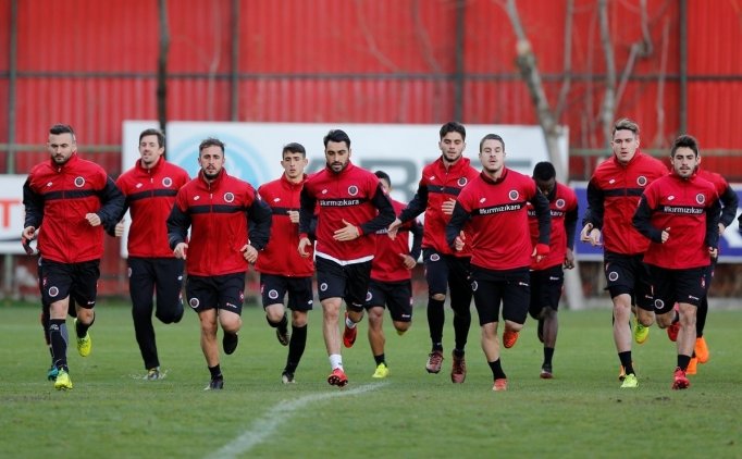 Gençlerbirliği, Beşiktaş Maçına Eksik Hazırlanıyor