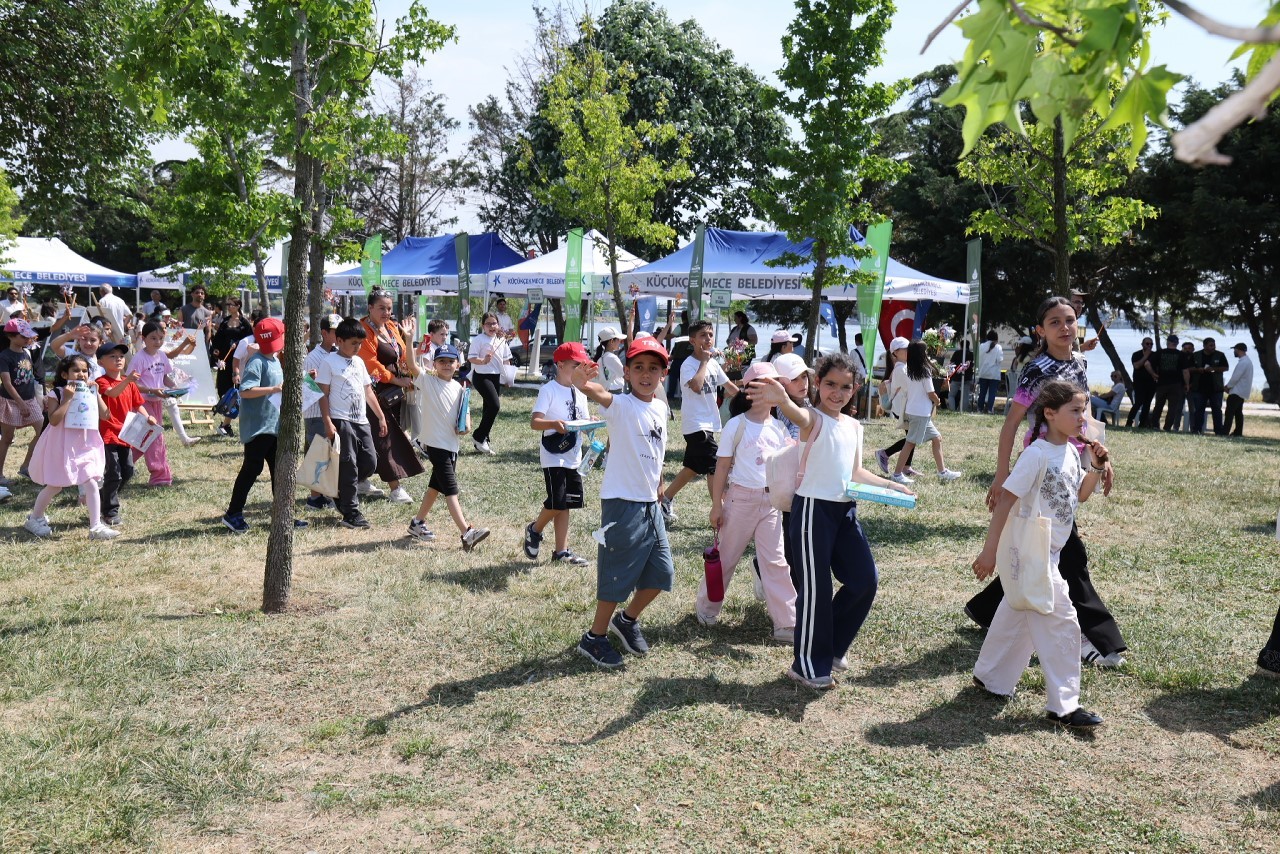 kucukcekmece-de-dunya-cevre-gunu-nde-atolyelerle-farkindalik-olusturuldu