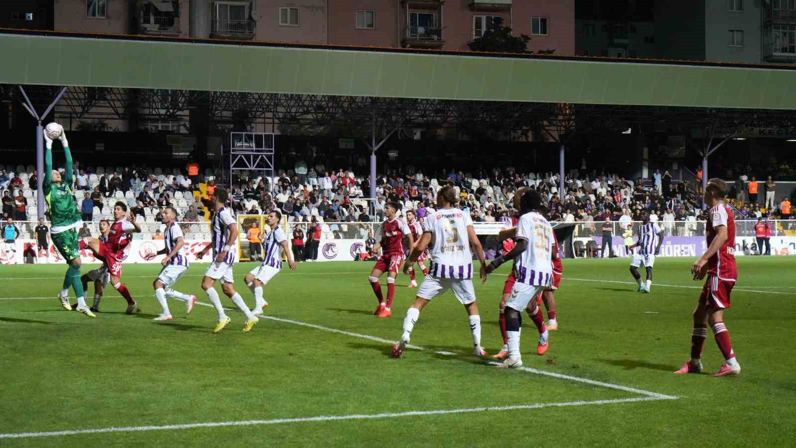 trendyol-1-lig-ankara-keciorengucu-2-umraniyespor-2