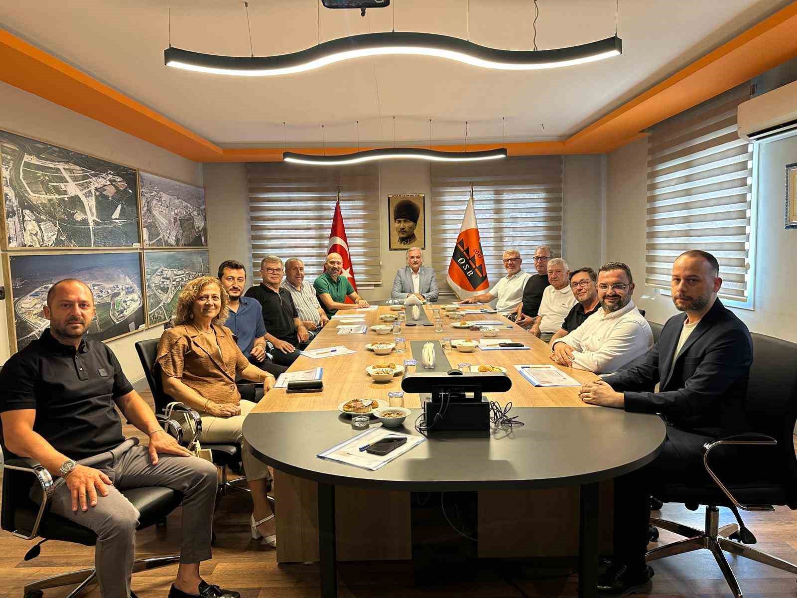 soke-belediye-baskani-arikan-heyet-baskanligina-secildi