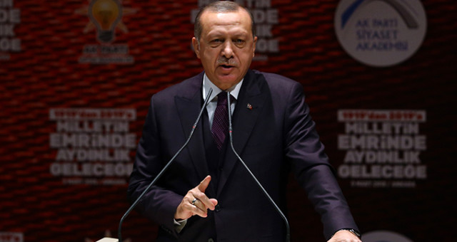 Erdoğan'dan Moody's'e Tepki: Senin Ölçün Ne Ya!