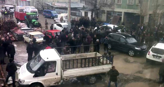 Erzurum'da Sokak Ortasında Kardeş Kavgası! Öz Abisini Ve 4 Yeğenini Öldürdü