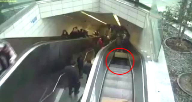 Metro İstasyonunun Yürüyen Merdiveni Çökmüştü! Korkunç Kazanın Görüntüleri Ortaya Çıktı