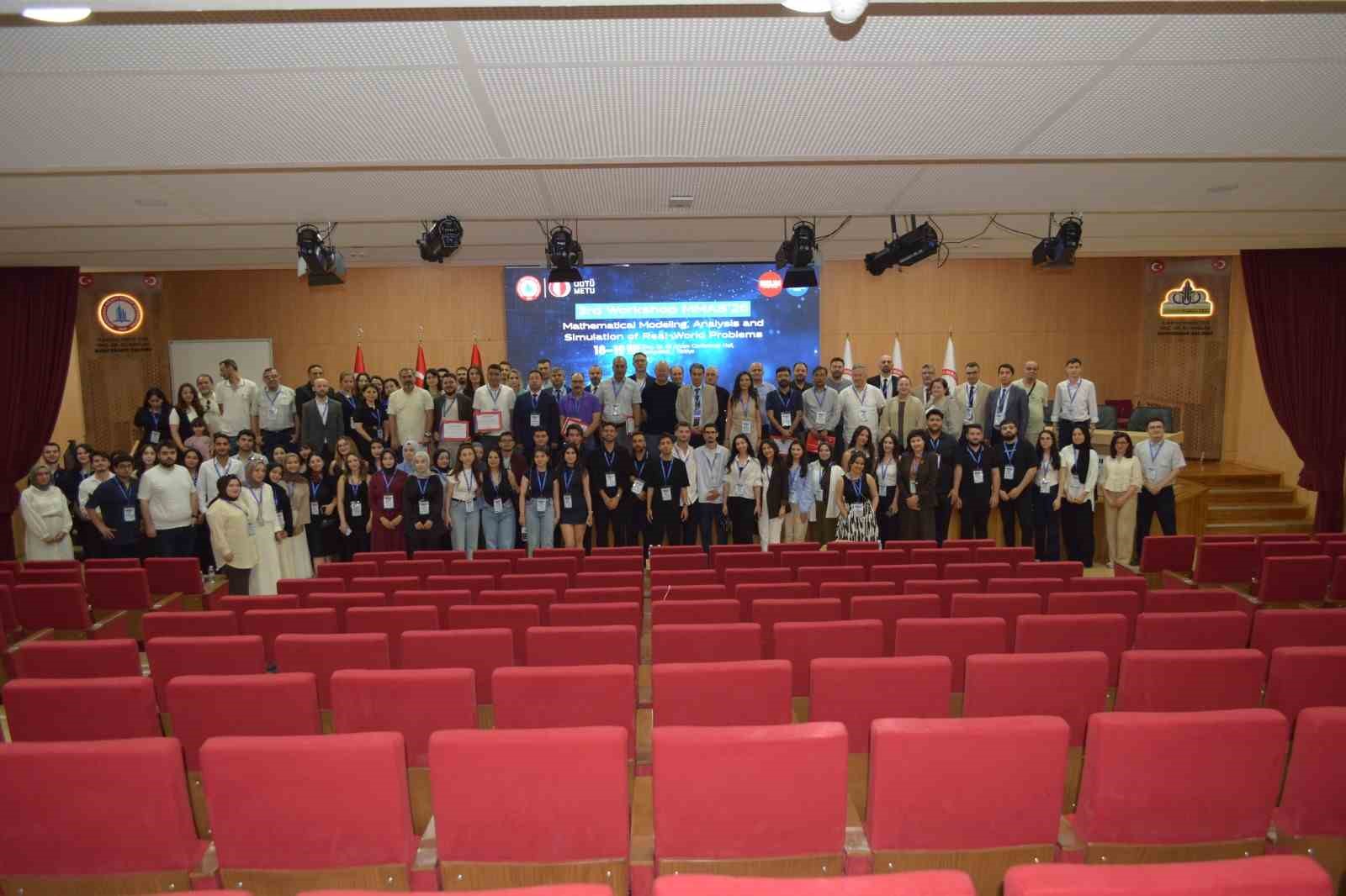 beun-da-uluslararasi-katilimli-mmas-26-calistayi-basladi