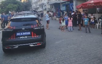 kusadasi-nda-telefon-tartismasi-kanli-bitti