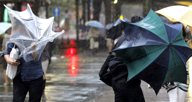 İstanbullular Şemsiyelerinizi Unutmayın! Öğleden Sonra Sağanak Geliyor