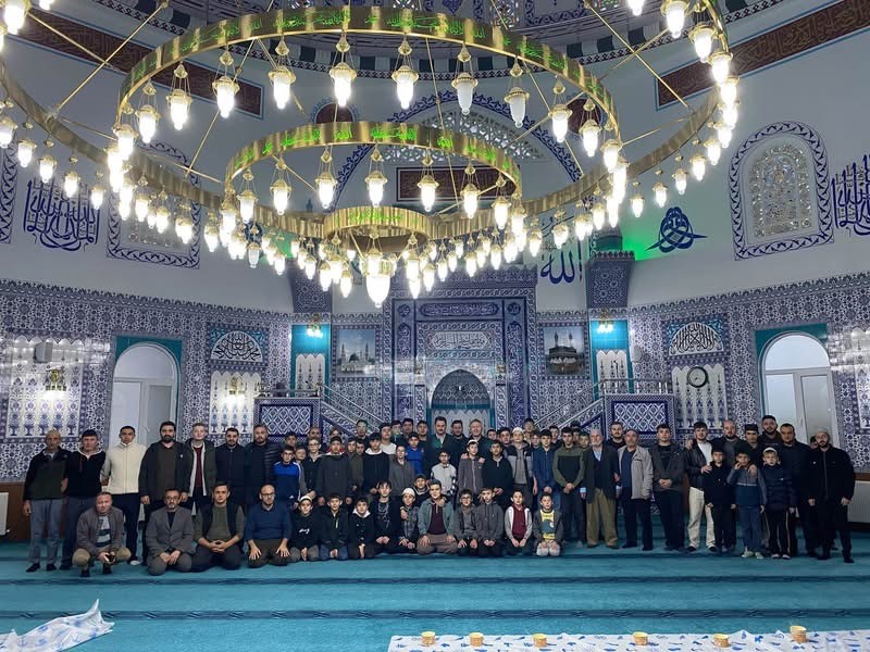kavak-ta-sabah-namazi-bulusmasi