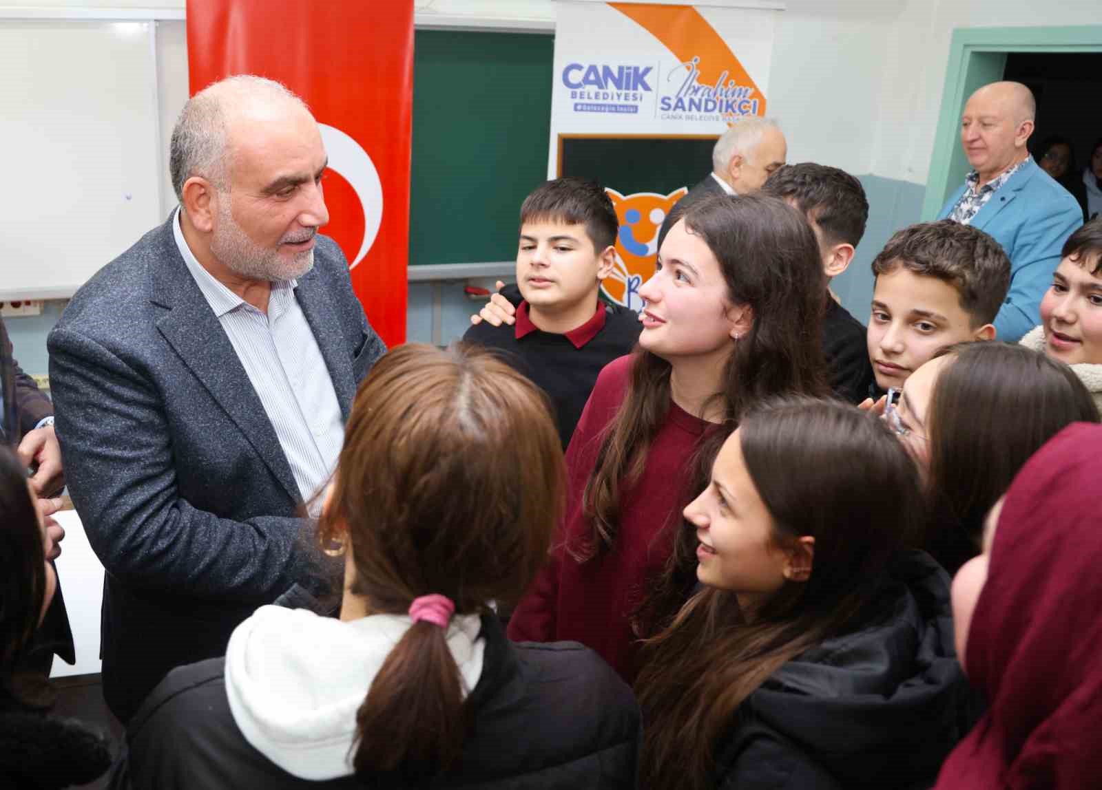 canik-belediyesi-nden-genclere-ucretsiz-yks-ve-lgs-simulasyonu