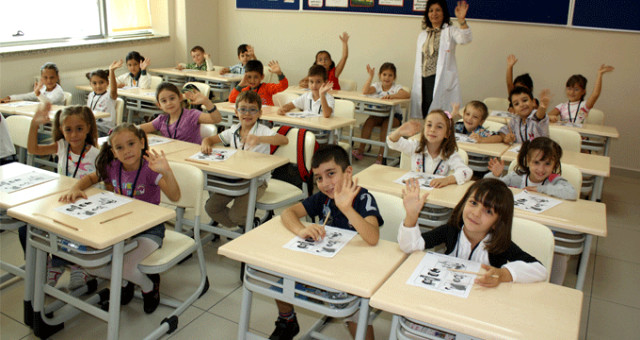 Milli Eğitim Bakanlığı Açıkladı: Okullarda Bulgarca Ve Ukraynaca Öğretilecek