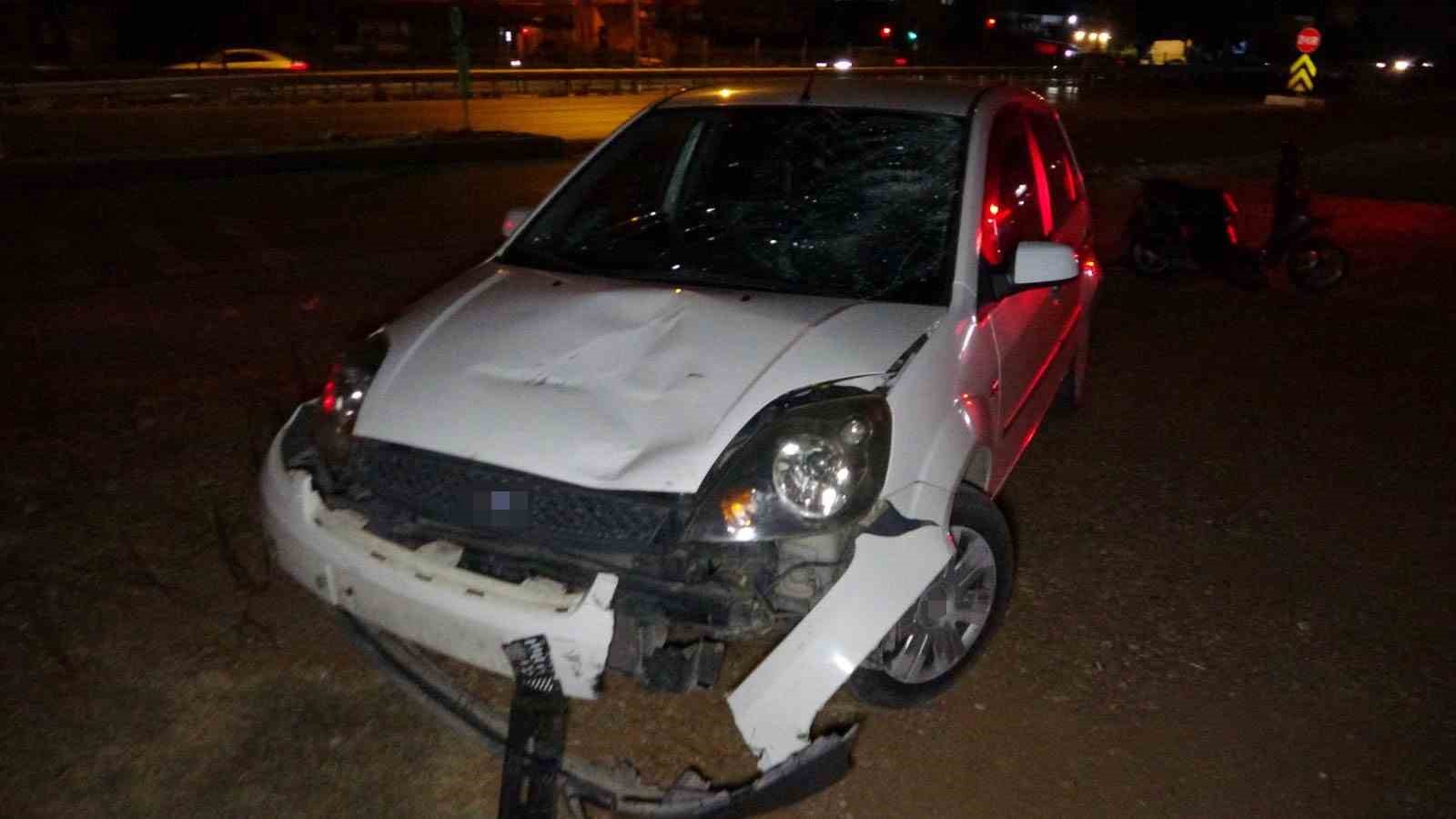 manavgat-ta-motorlu-bisiklet-ile-otomobil-carpisti-1-yarali
