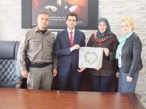 Aslanapa Halk Eğitim Merkezi Müdürlüğü’nden Örnek Davranış