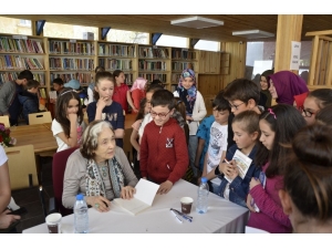 Emetliler, Dünyaca Ünlü Çocuk Ve Gençlik Romanları Yazarı Gülten Dayıoğlu’nu Bağrına Bastı
