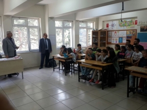 Şaphane İlçesine ’İmam Hatip Ortaokulu’ Müjdesi