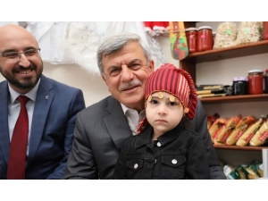 Başkan Karaosmanoğlu: “Ülkemizin Ve Kentimizin Değerlerine Sahip Çıkıyoruz”