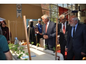 Tübitak 4006 Sergisi Açıldı