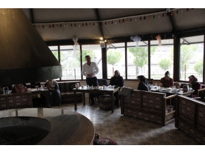 Başkan Duymuş, Kadınlarla Bir Araya Geldi