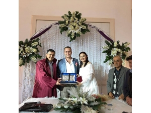 Başkan Yalçın, Genç Çiftin Mutluluğuna Ortak Oldu