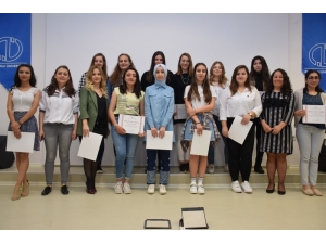 Eğitim Fakültesinde ‘Yüksek Onur Belgesi Töreni’ Gerçekleştirildi