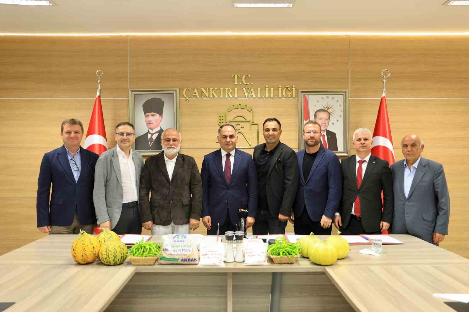 cankiri-da-imzalanan-protokol-ciftcinin-yuzunu-guldurecek