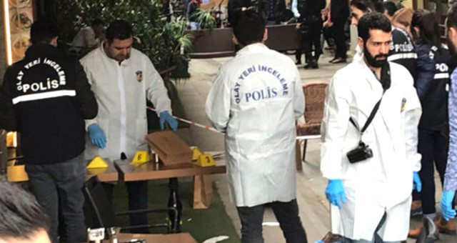 Eski Milli Savunma Bakanı Ercan Vuralhan İstanbul'da Boğazından Bıçaklanarak Öldürüldü