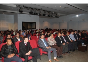 Malazgirt’te "Hz. Peygamberin Eğitim Metodu Ve Yöntemi" Konferansı