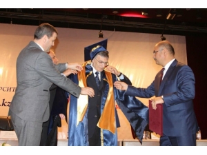 Prof. Dr. Aziz Sancar Ahmet Yesevi Üniversitesinde
