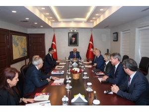 Adana’da Ar-ge Tasarım Merkezleri Kurulacak