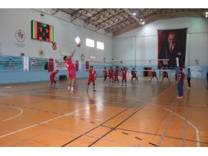 Ağrı’da Kyk Voleybol Ve Basketbol Turnuvası Türkiye Grup Eleme Maçları Yapıldı