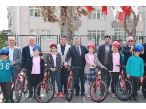 Herekeli Öğrenciler Bisikletlerine Kavuştu