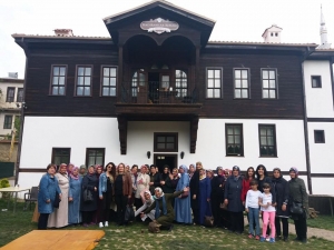 Başkan Şahin, Sürekli Eğitim Merkezi’nin Çalışmalarını Yerinde İnceledi