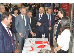İnegöl’de "Üniversite Ve Meslek Tanıtım Fuarı" Açıldı