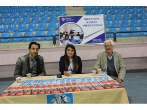 Hakkari Üniversitesi, Şemdinli’de Stant Kurdu