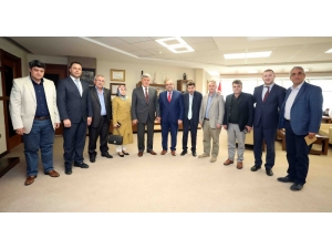 Karaosmanoğlu, “Geleceğin Türkiye’sini İnşa Ediyoruz”