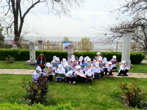 İlkokul Öğrencilerinden Okuma Etkinliği