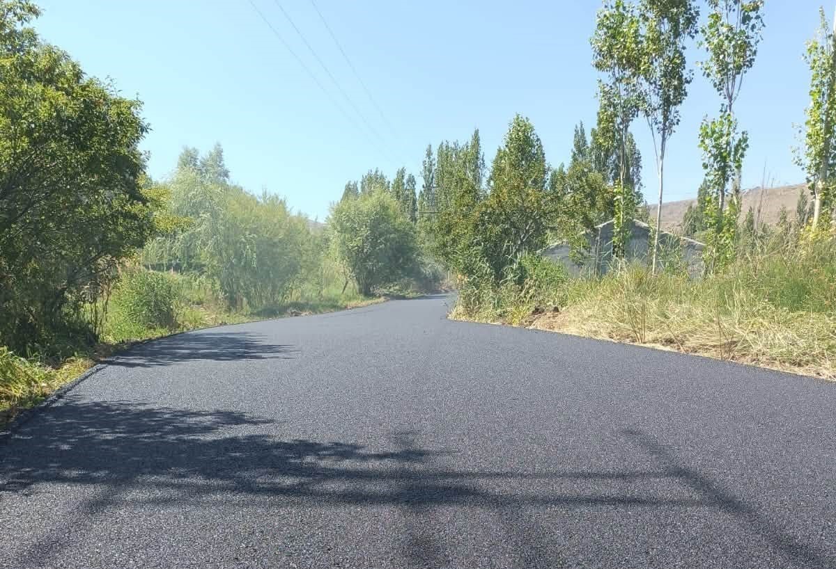 kagizman-da-koy-yollarinda-asfalt-seferberligi-7-kilometrelik-yol-yenileniyor