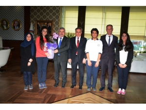 Başkan Baran, “Kendinize Olan Güveninizi Kaybetmeyin”