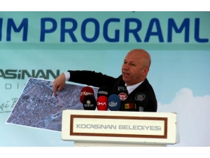 "Kentsel Dönüşüm Oturulacak Yerden Eleştirilecek Hizmet Değil"