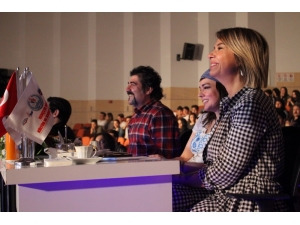 Gençlik Merkezleri Arası Tiyatro Yarışmasının Ege Finali Gerçekleşti