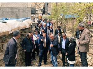 Hakkari Gazi’de İmar Yolu Açılıyor