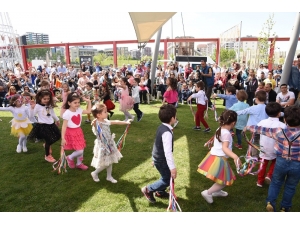 Büyükşehir’in Miniklerinin Bayram Coşkusu