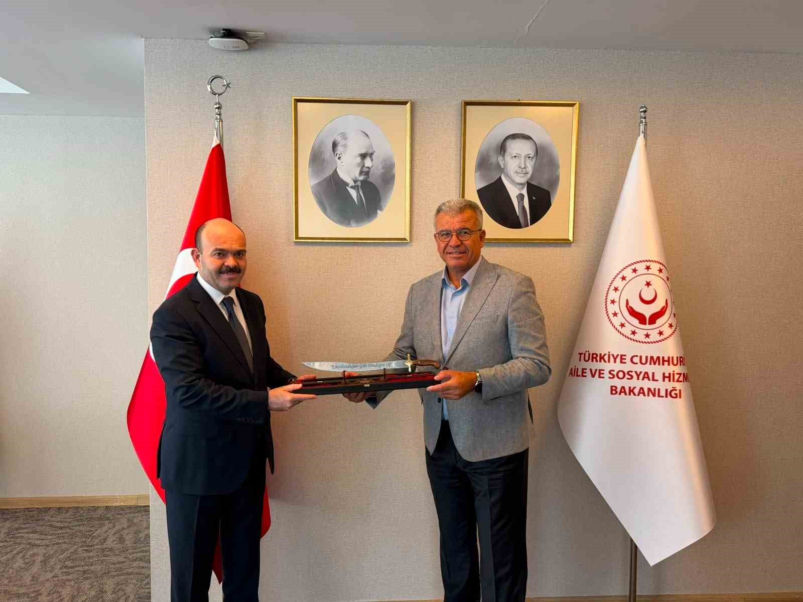 baskan-elbi-den-ankara-cikarmasinin-ilk-mujdesi-geldi