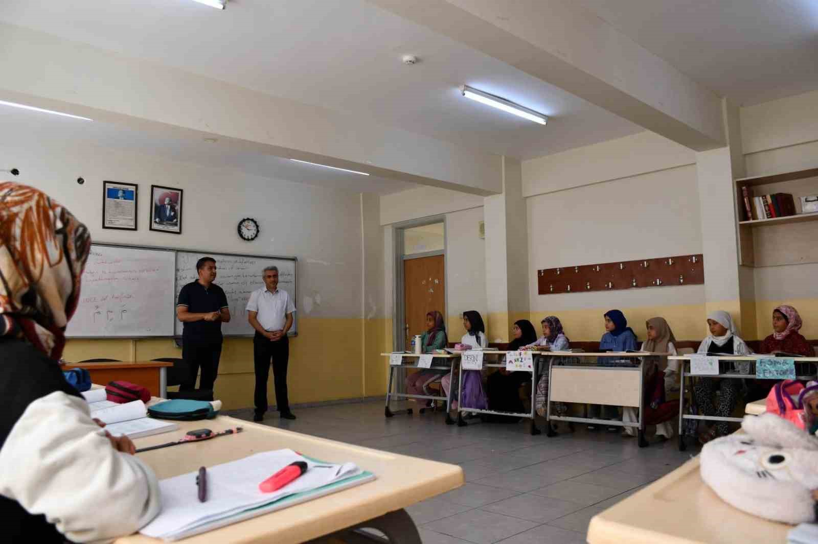 dortyol-da-yaz-kuran-kurslarina-cocuklardan-ilgi