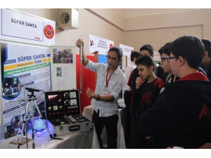 Lise Öğrencilerinden 42 Deney Yapabilecek Taşınabilir Süper Çanta