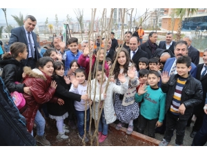 Çiftçi’den 23 Nisan Kutlaması