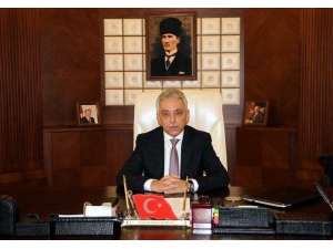 Vali Toprak’tan 23 Nisan Mesajı