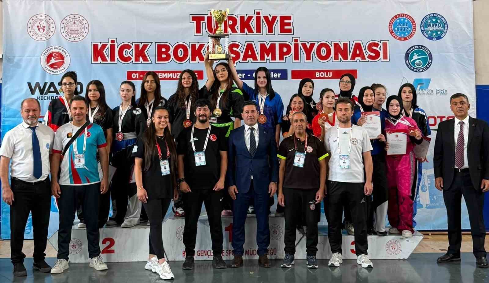 milliler-bursali-gizem-hocaya-emanet