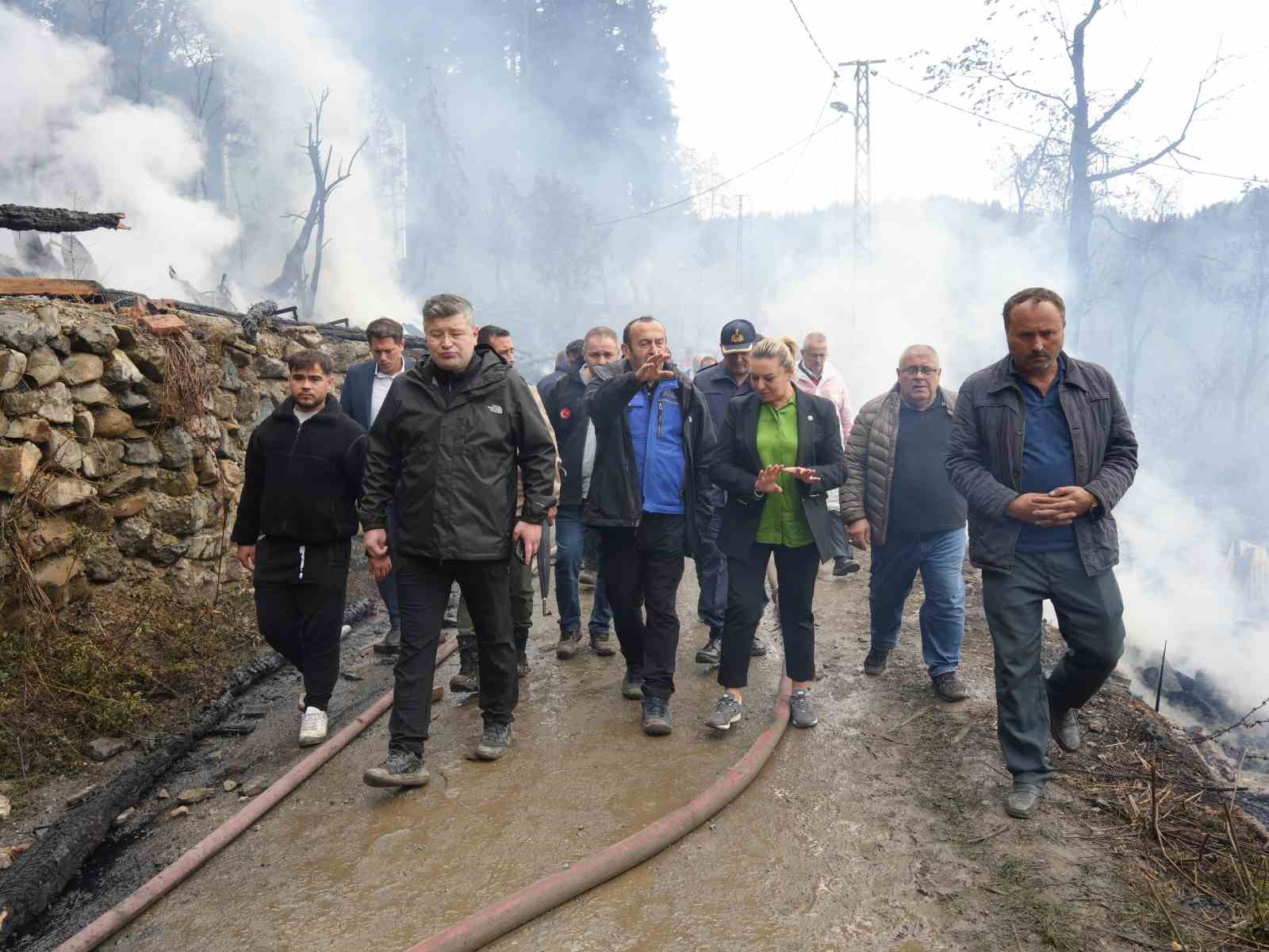 milletvekili-ekmekci-yaralarimizi-her-zor-gunde-oldugu-gibi-hep-beraber-saracagiz