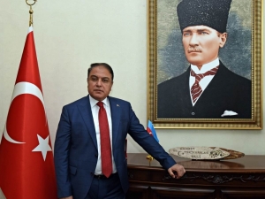 Vali Tekinarslan’ın 23 Nisan Ulusal Egemenlik Ve Çocuk Bayramı Mesajı